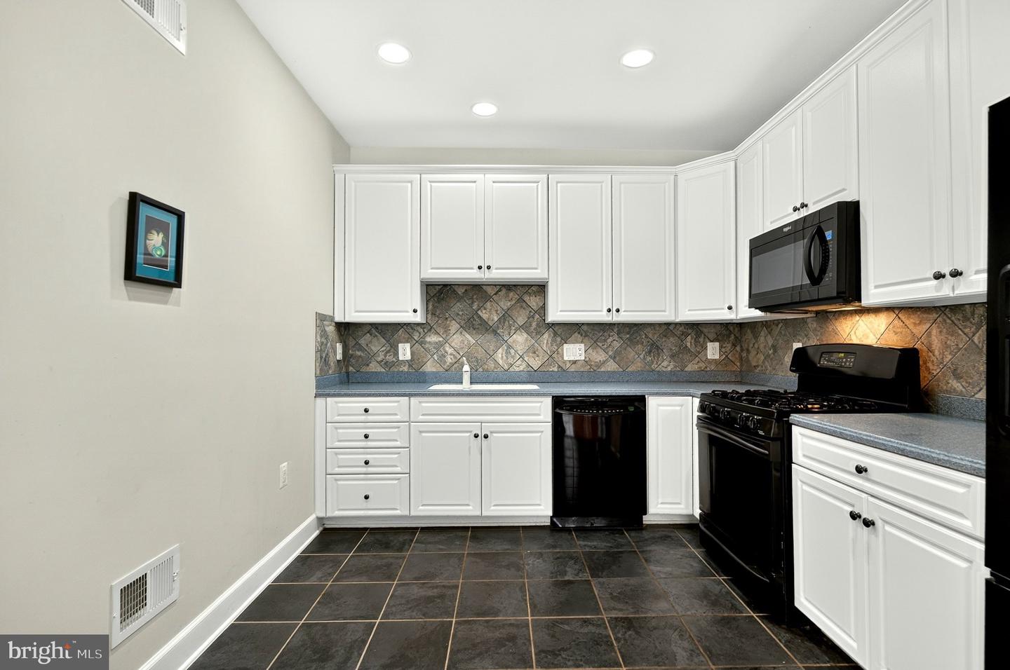 20577 Rosewood Manor Sq Property Photo 12