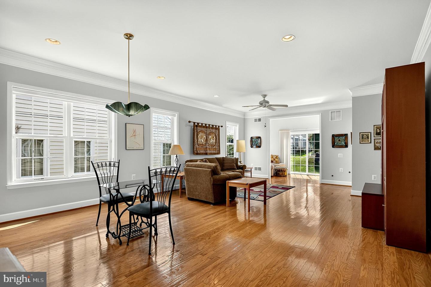 20577 Rosewood Manor Sq Property Photo 18