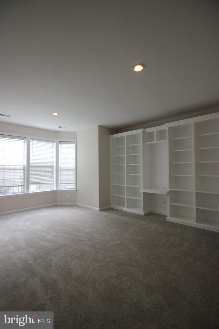 46140 Cecil Ter Property Photo 17
