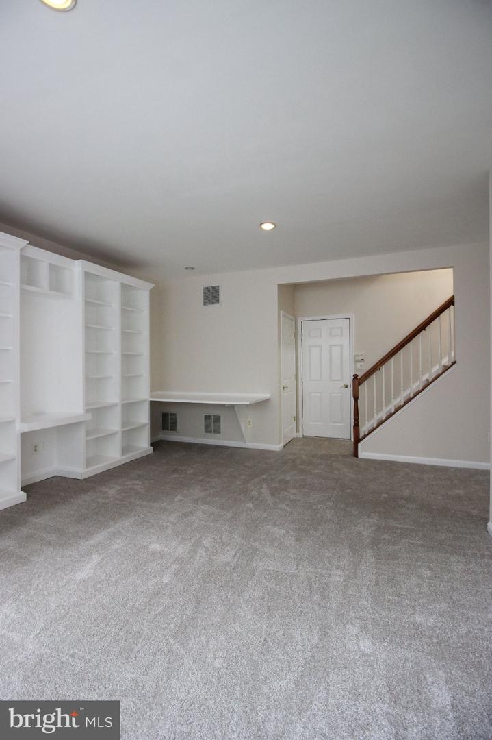 46140 Cecil Ter Property Photo 18