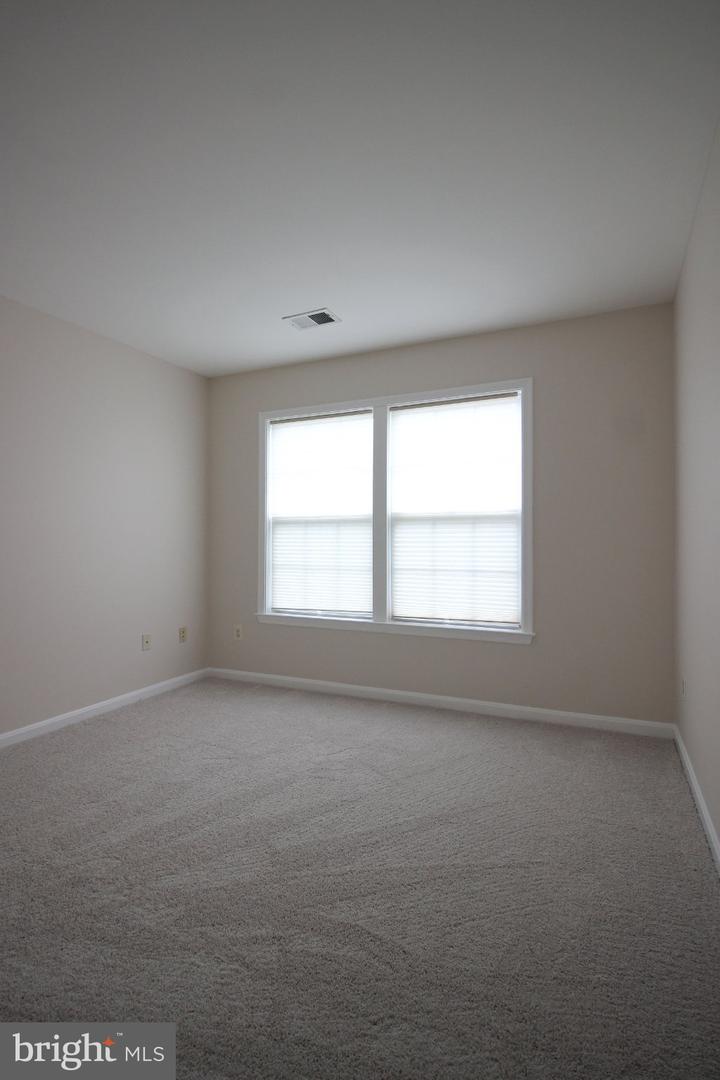 46140 Cecil Ter Property Photo 28