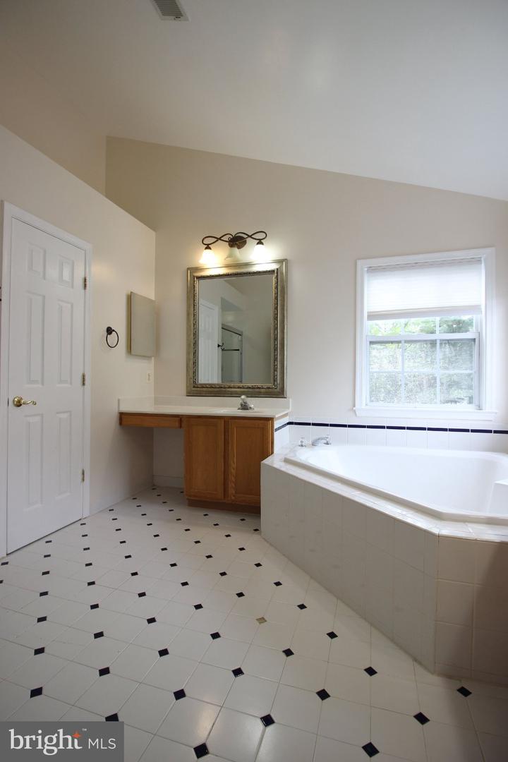 46140 Cecil Ter Property Photo 40