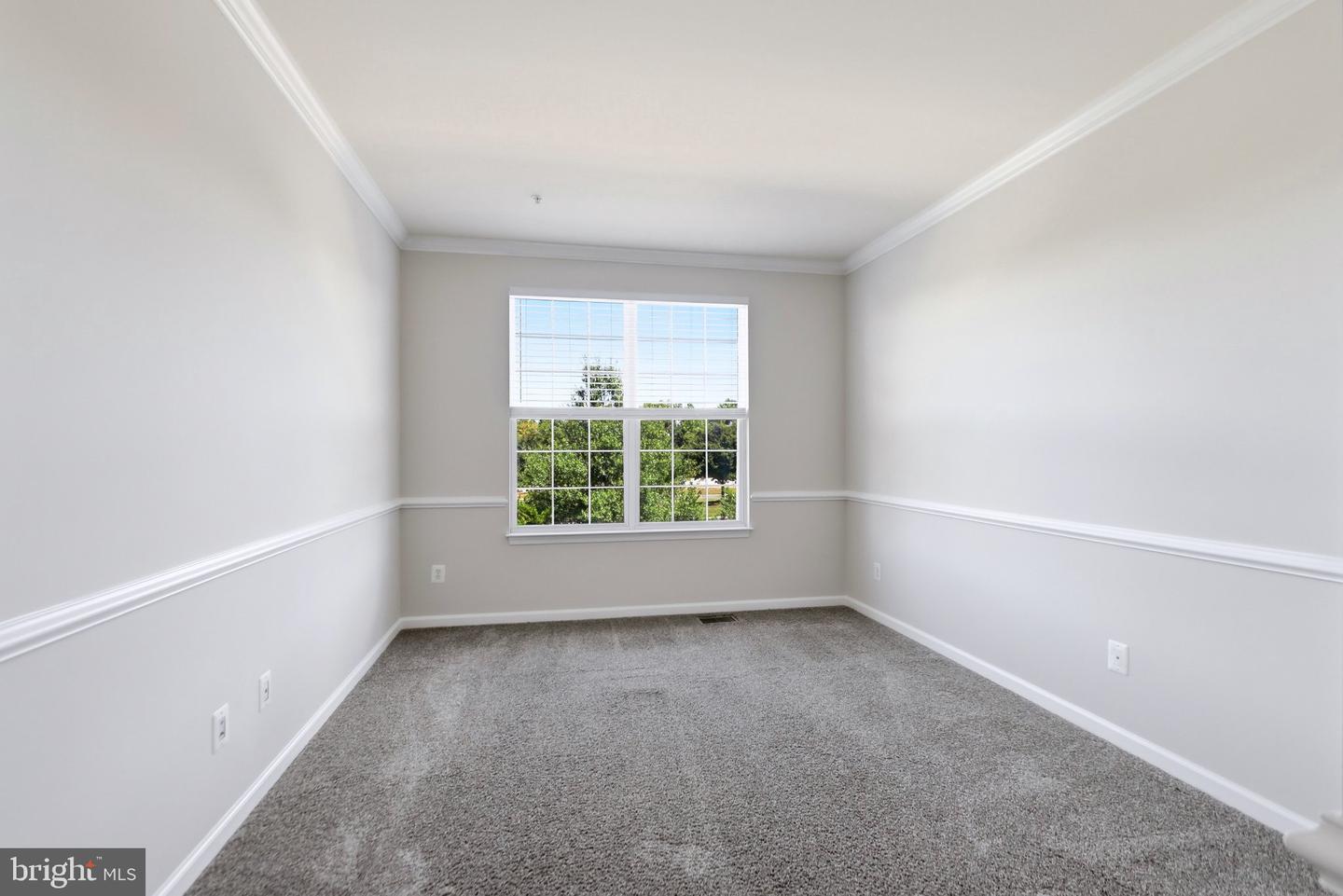 43415 Madison Renee Ter #114 Property Photo 12