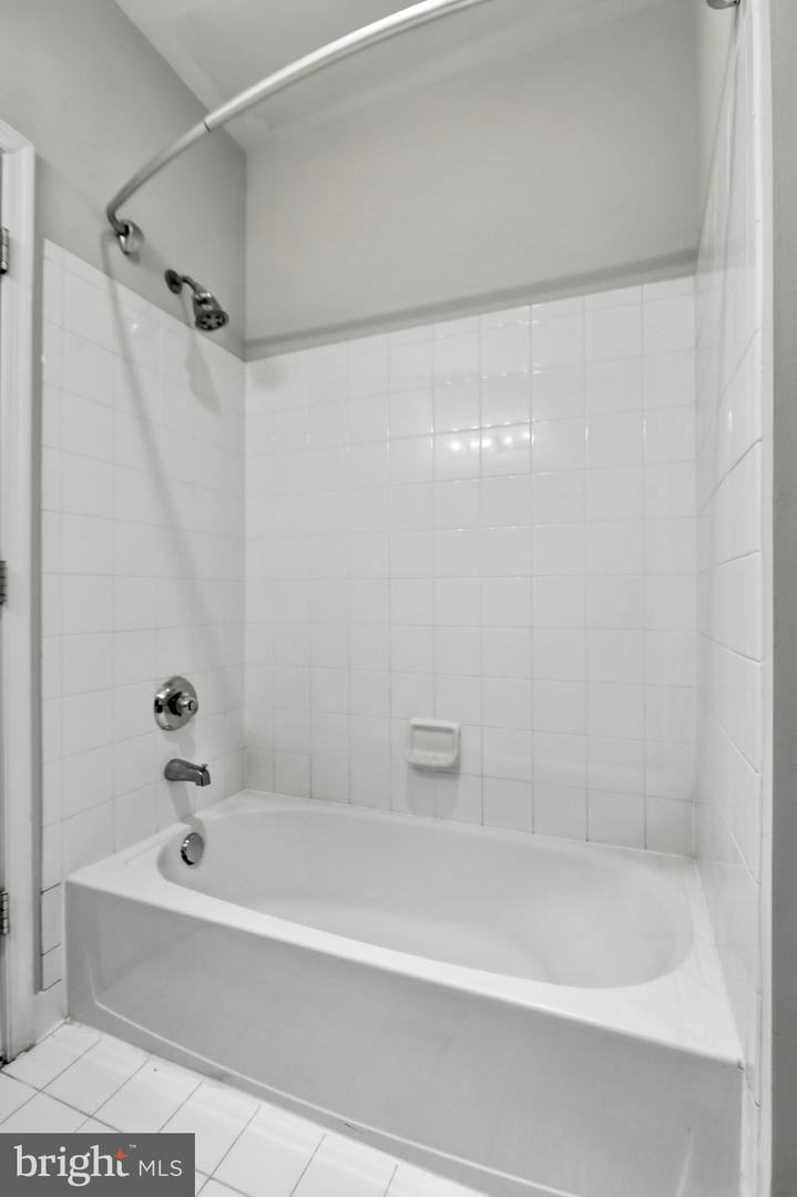 43415 Madison Renee Ter #114 Property Photo 14