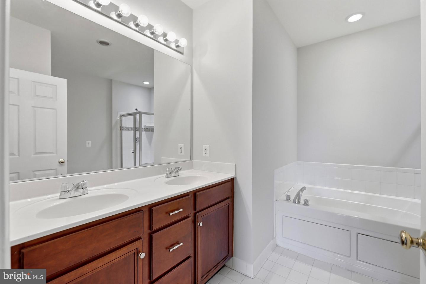 43415 Madison Renee Ter #114 Property Photo 19