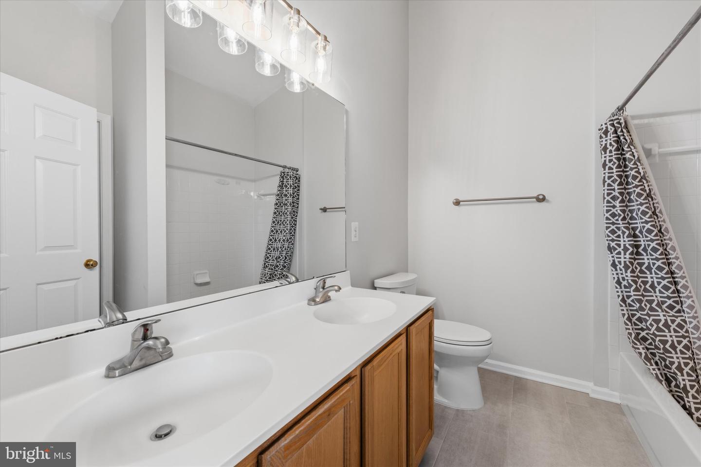 43297 Chokeberry Sq Property Photo 17
