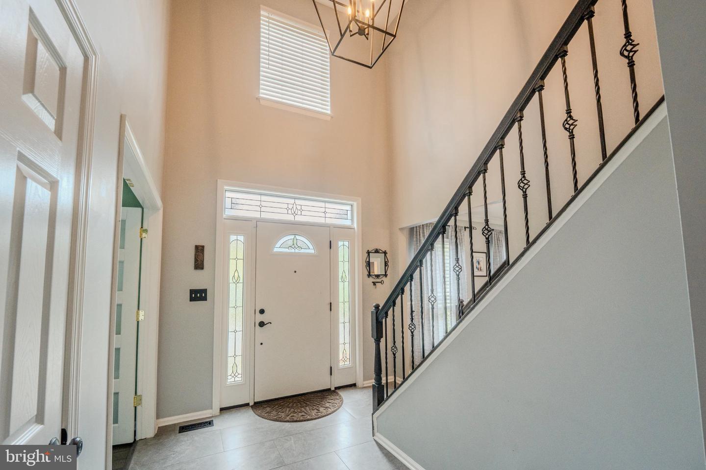 303 Oakcrest Manor Dr Ne Property Photo 3