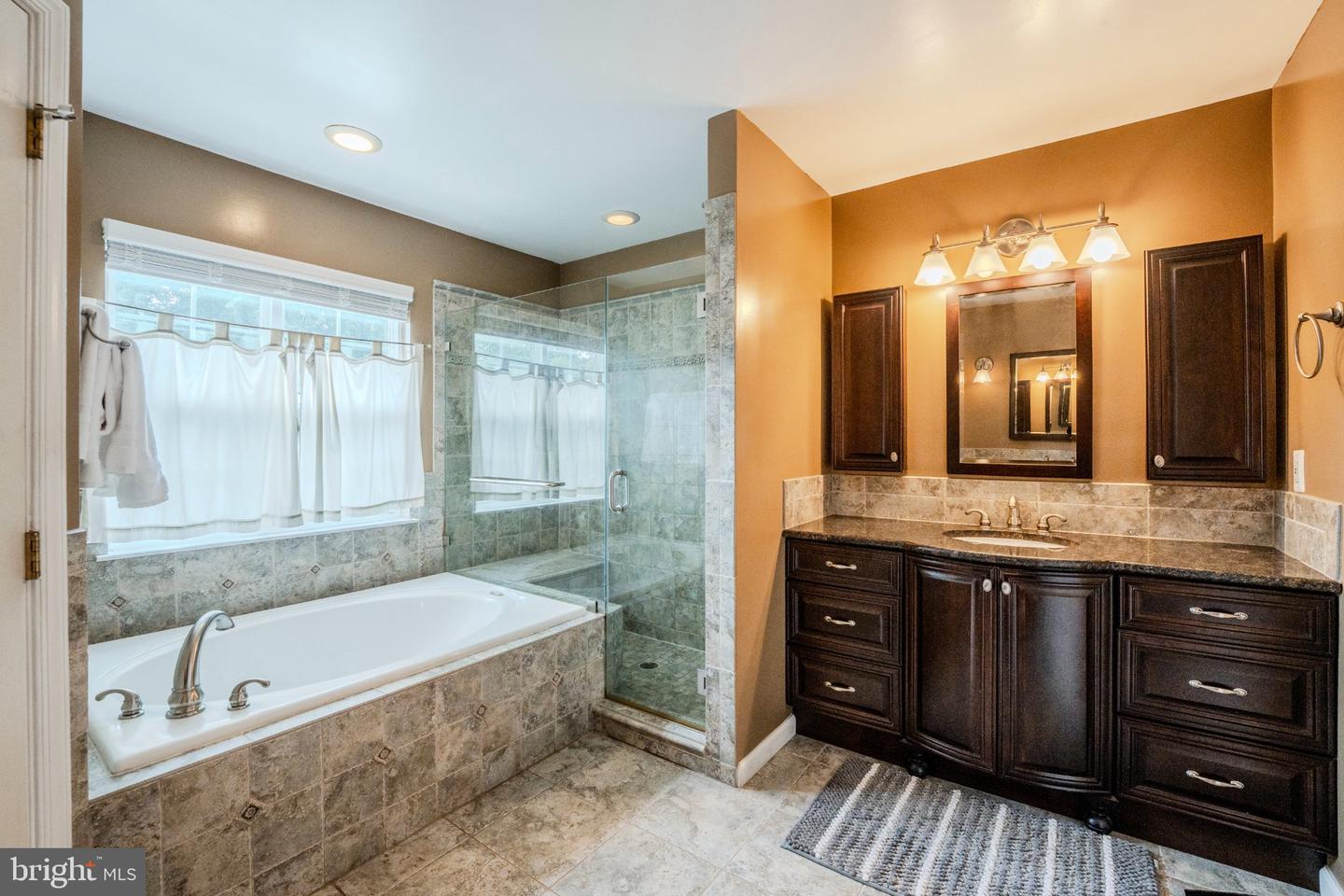 303 Oakcrest Manor Dr Ne Property Photo 23