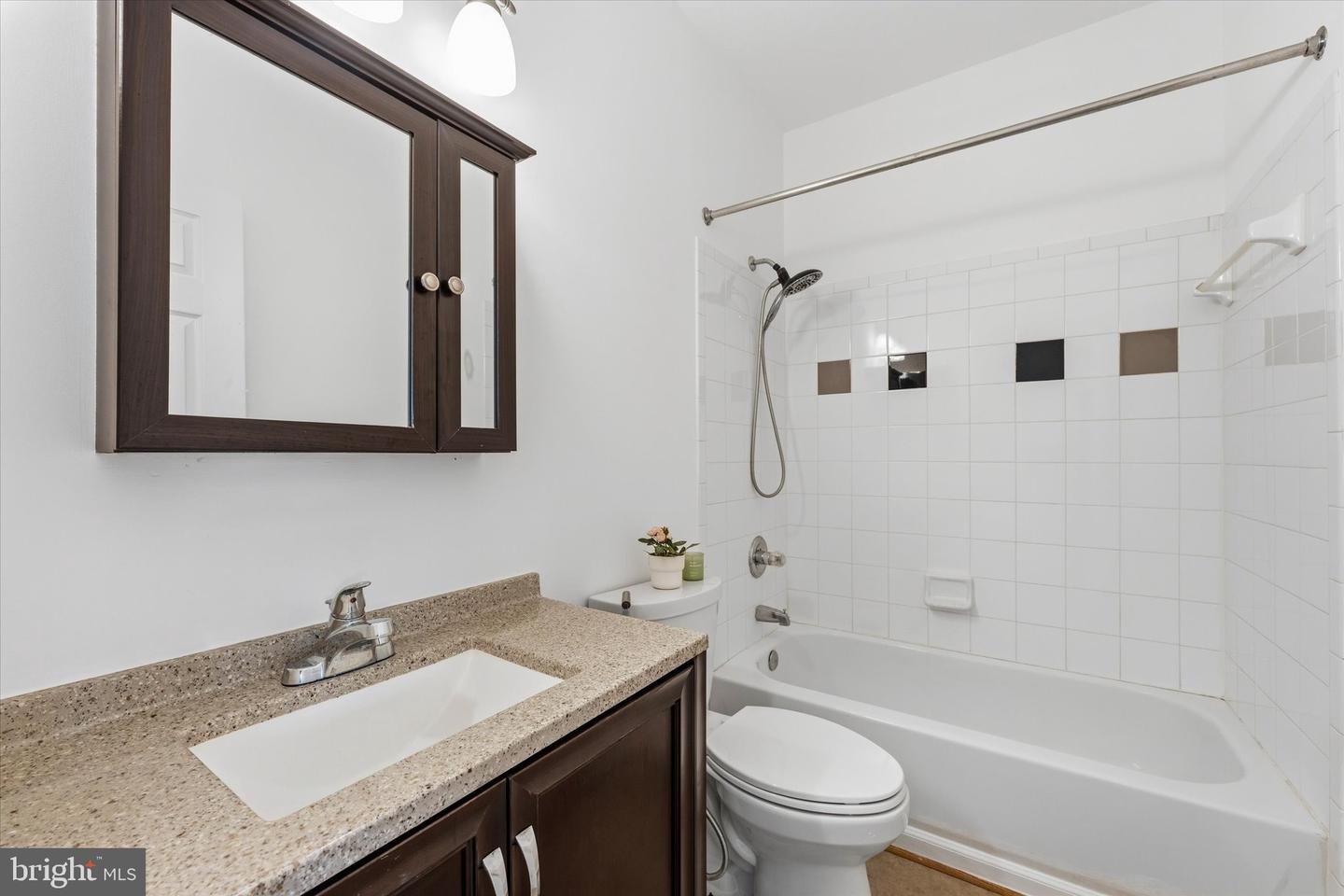 21845 Jarvis Sq Property Photo 21
