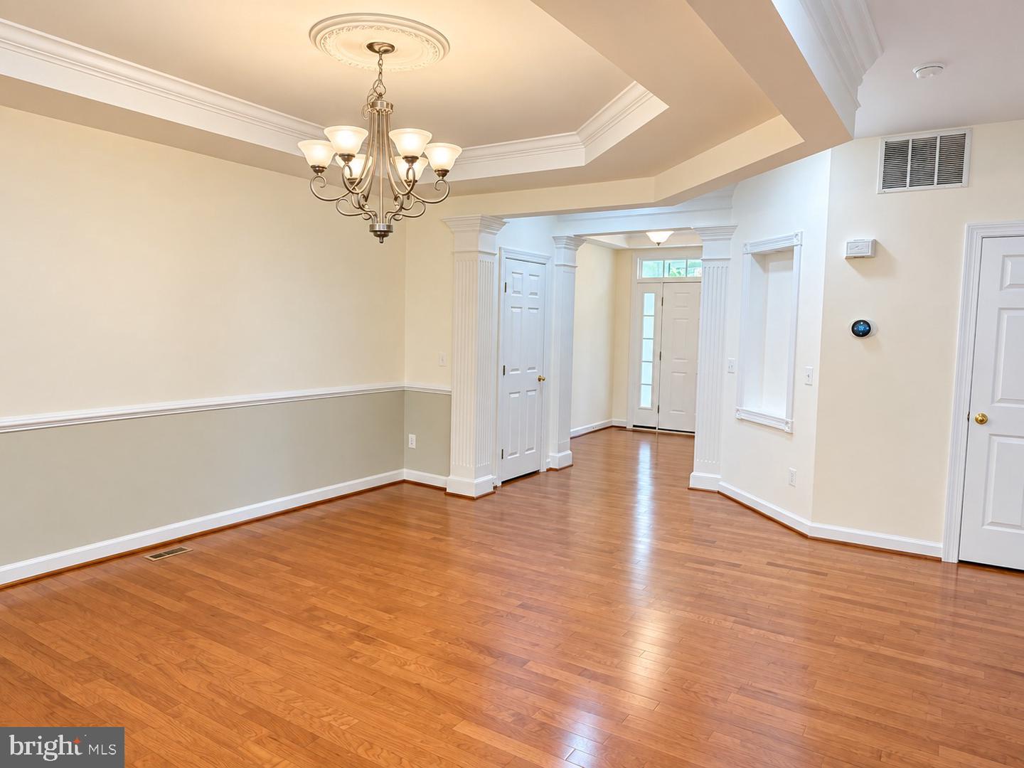 47636 Mid Surrey Sq Property Photo 12