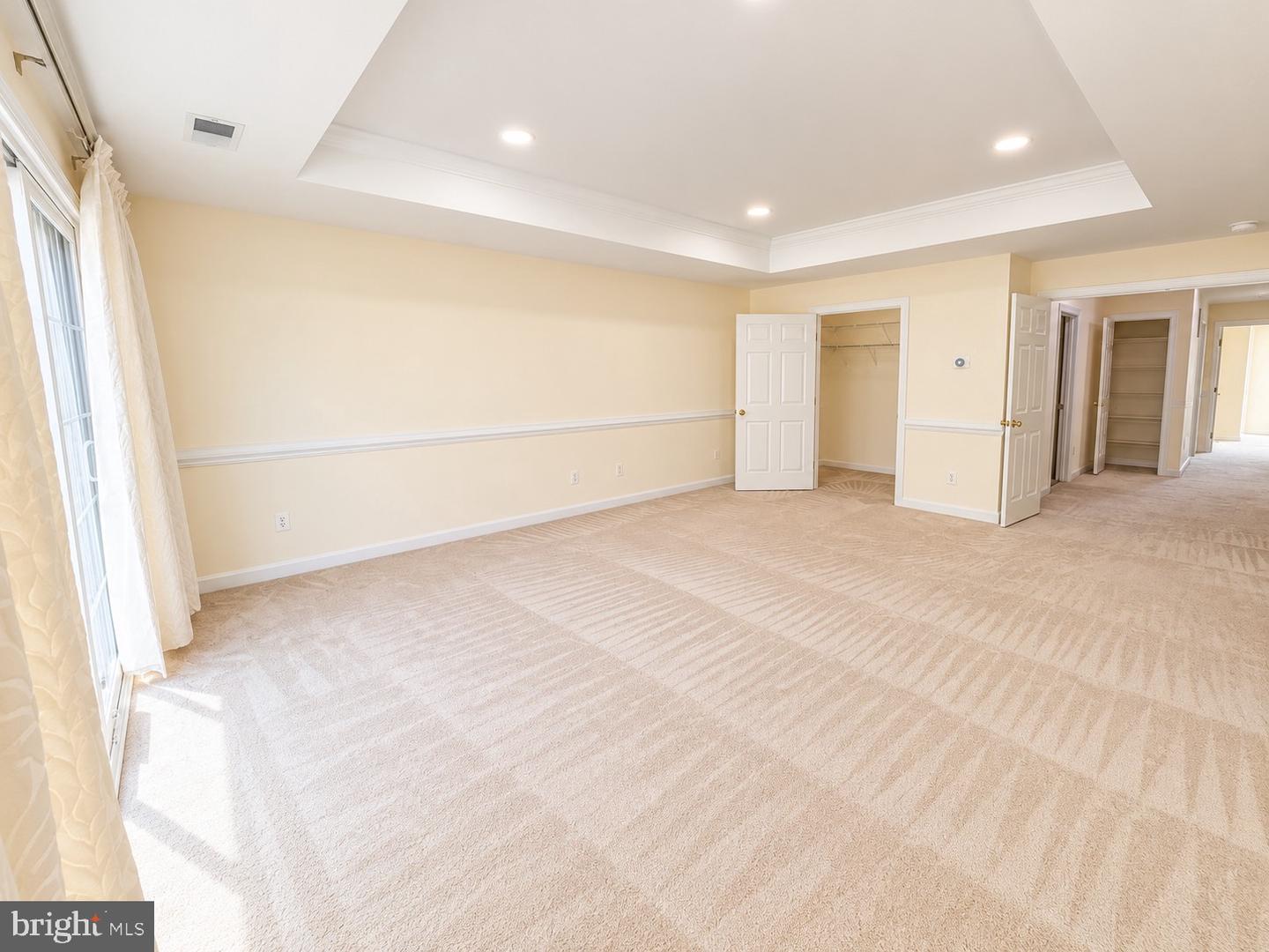 47636 Mid Surrey Sq Property Photo 23