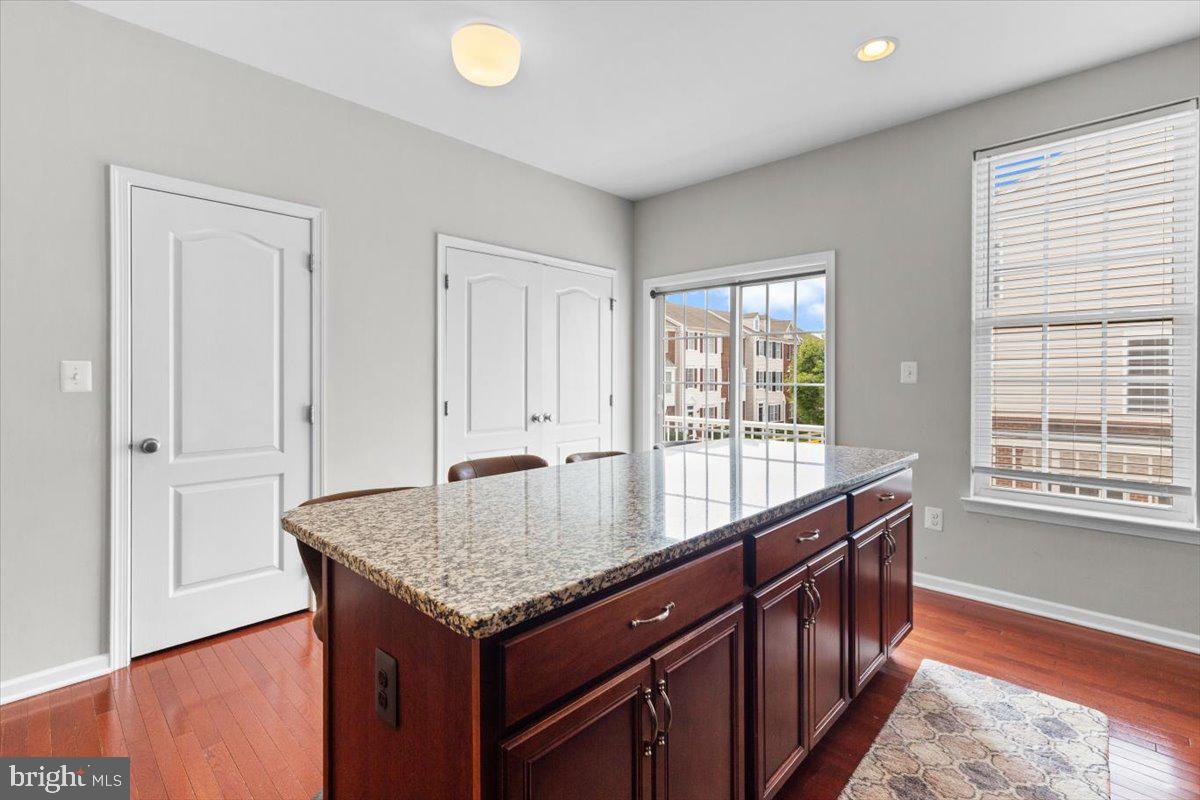 25119 Mcbryde Ter Property Photo 12