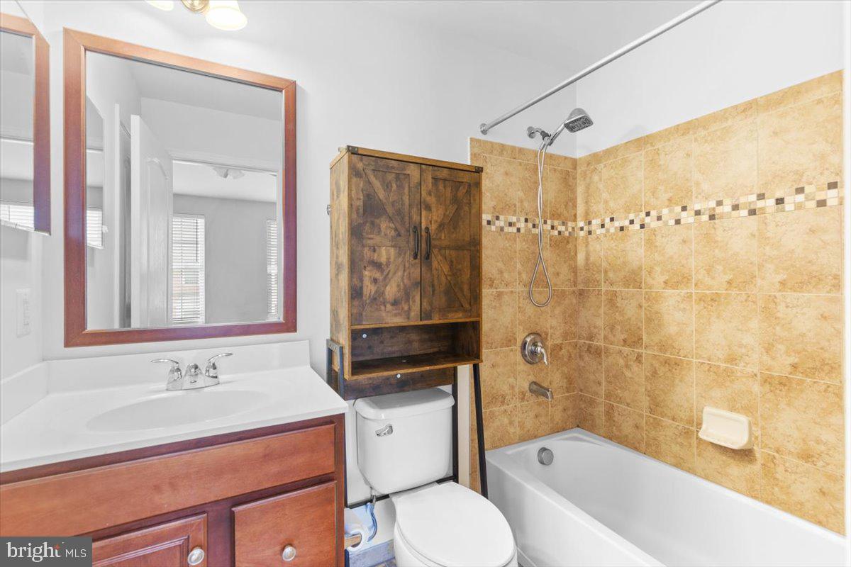 25119 Mcbryde Ter Property Photo 28