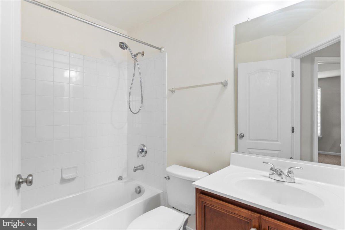 25119 Mcbryde Ter Property Photo 32