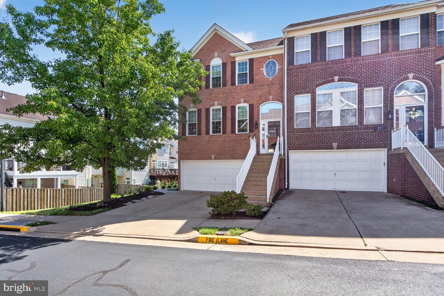 209 Spencer Ter Se Property Photo 1