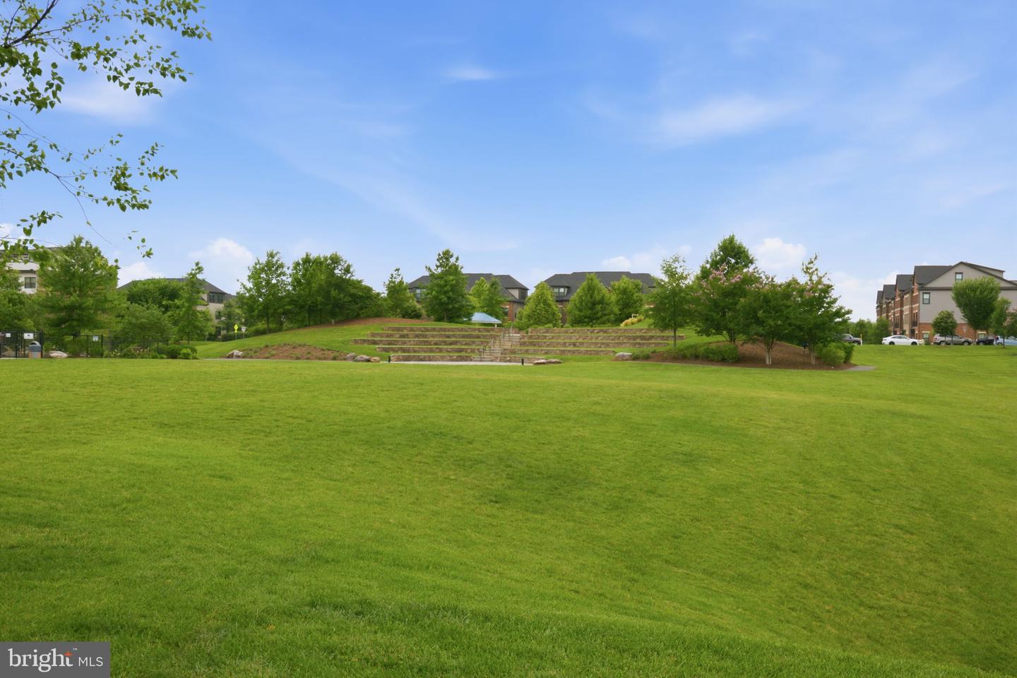 22322 Foundation Dr Property Photo 58