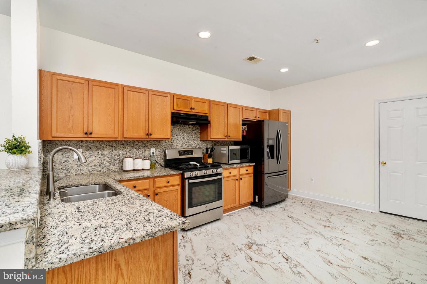 43643 Mcdowell Sq Property Photo 6