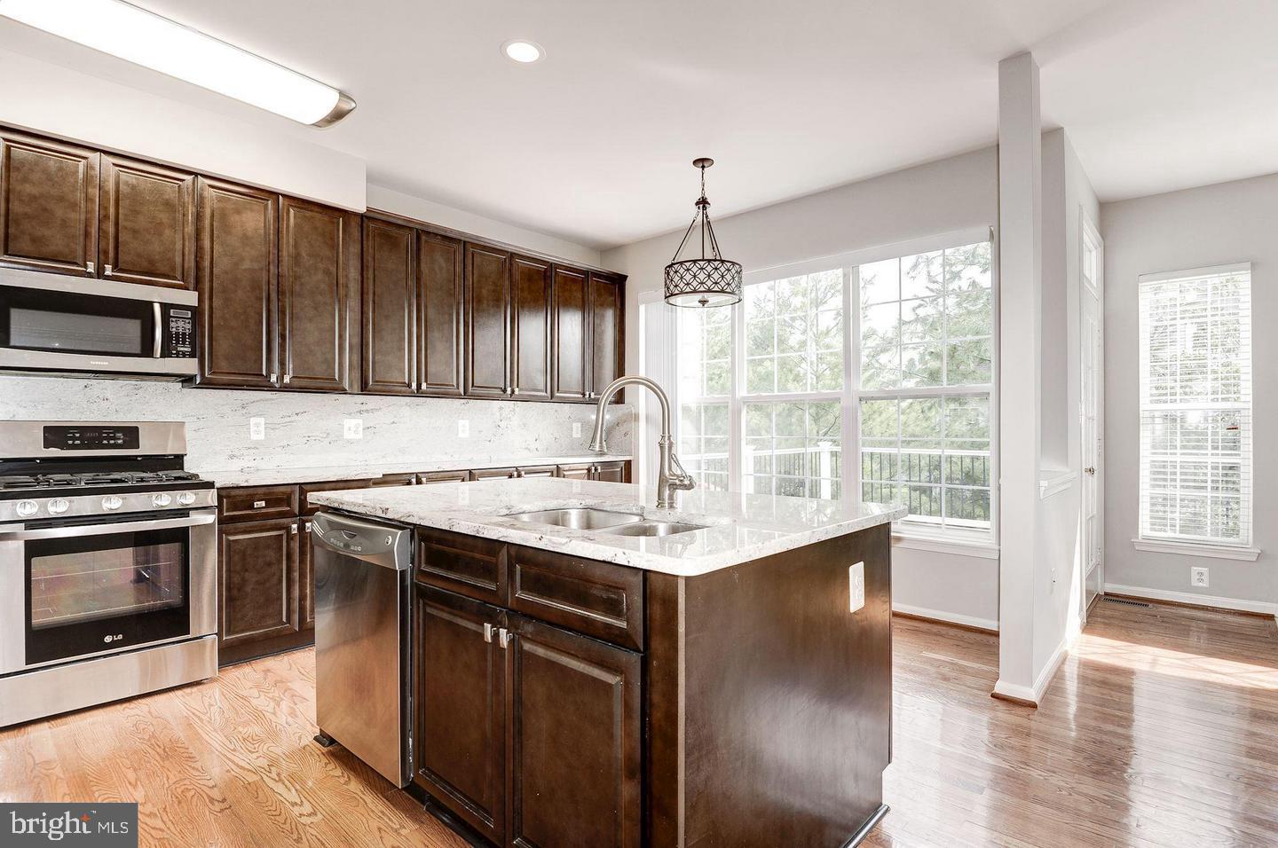 21264 Victorias Cross Ter Property Photo 15