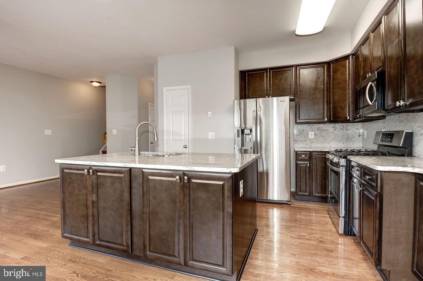 21264 Victorias Cross Ter Property Photo 17