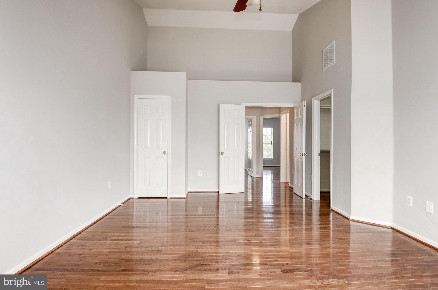 21264 Victorias Cross Ter Property Photo 21