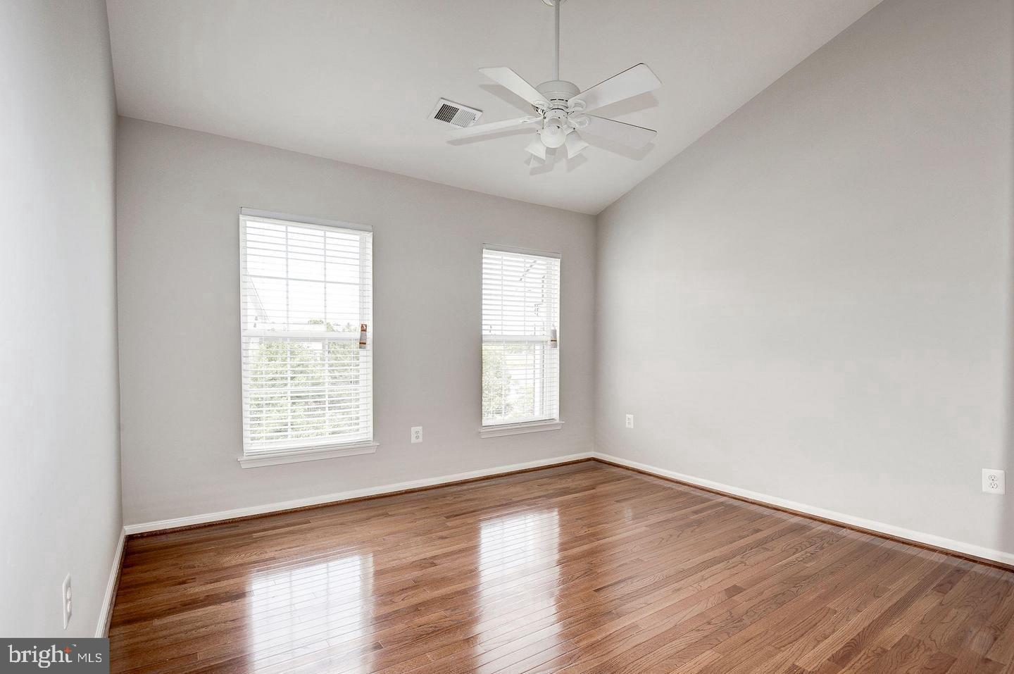21264 Victorias Cross Ter Property Photo 23