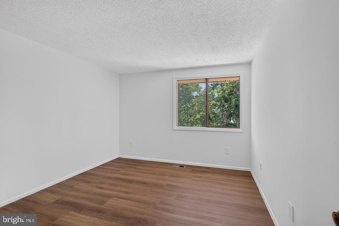 28 Wedgedale Dr Property Photo 14