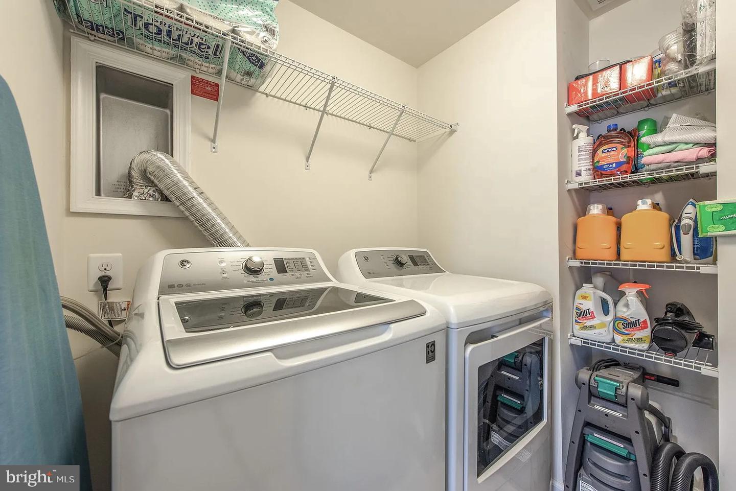 42213 Piebald Sq Property Photo 10