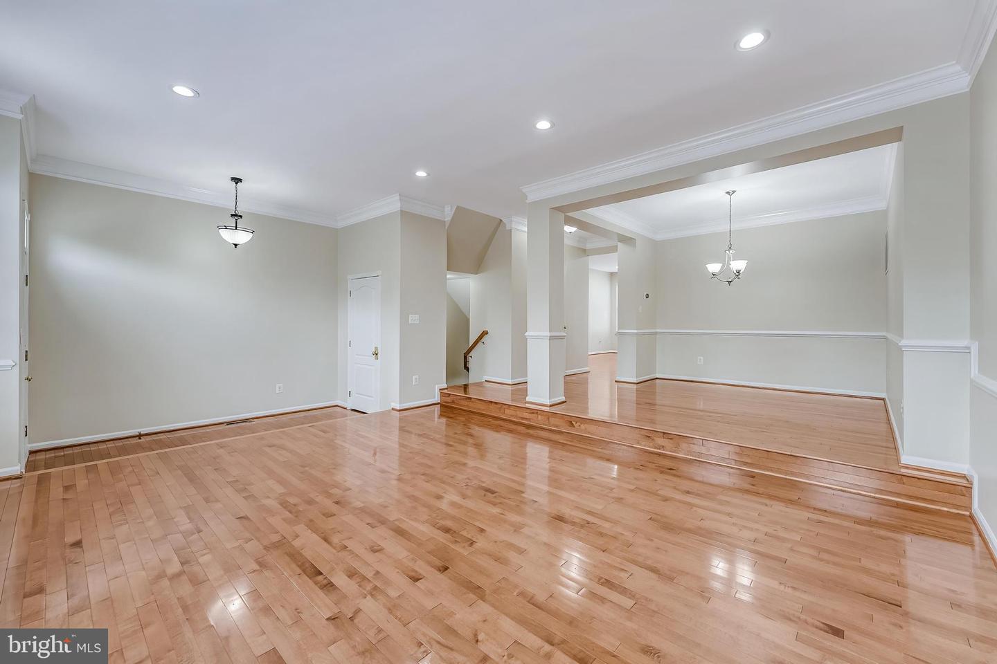 43619 Picketts Corner Ter Property Photo 5