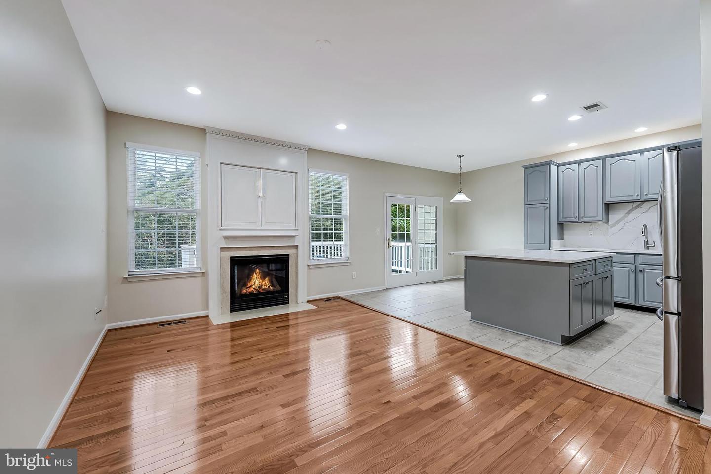 43619 Picketts Corner Ter Property Photo 12