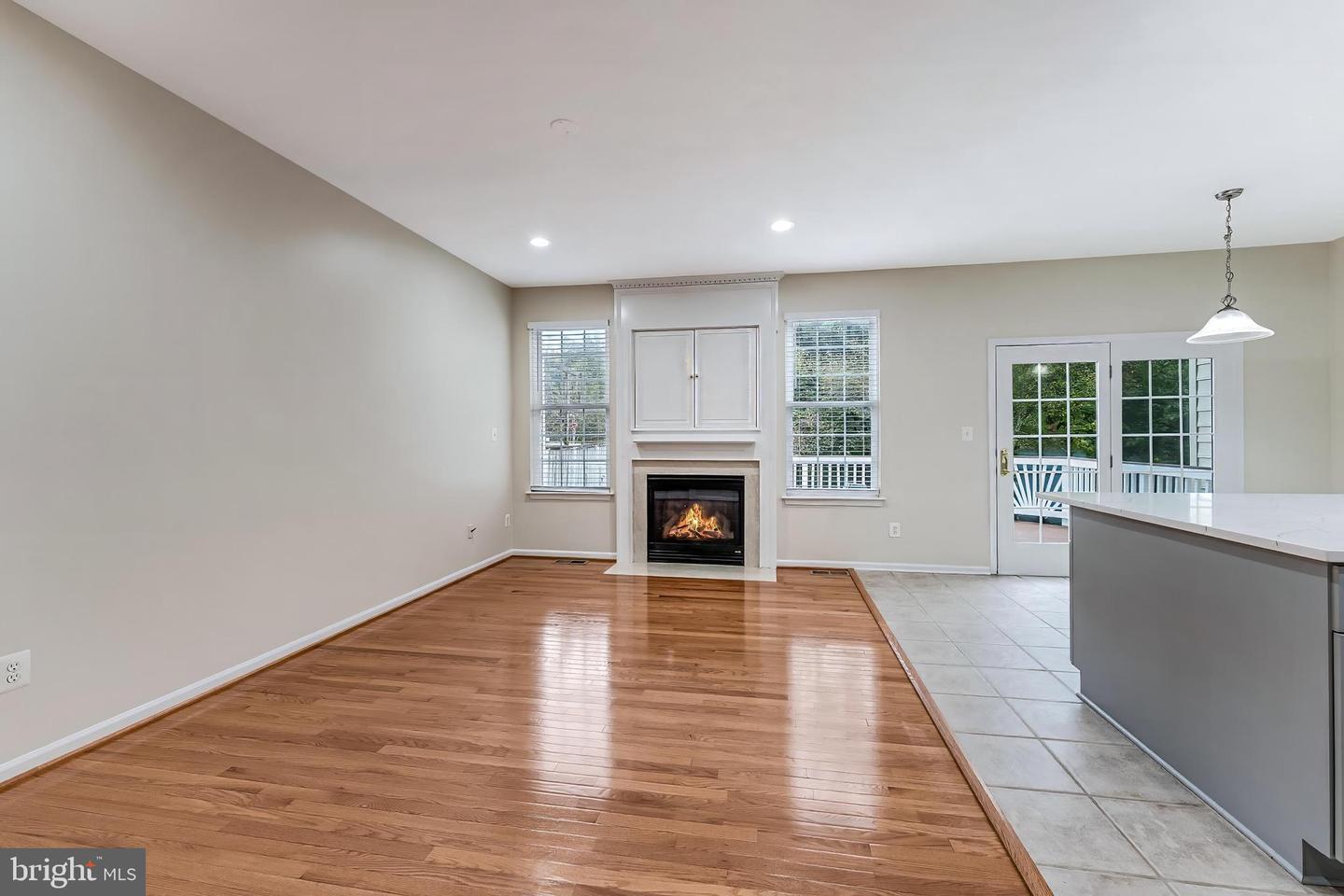 43619 Picketts Corner Ter Property Photo 13