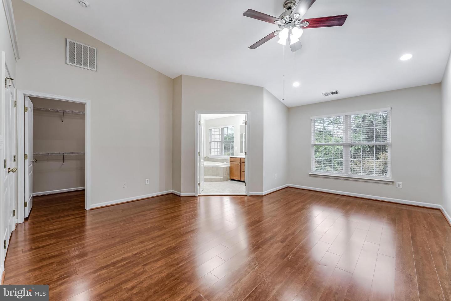 43619 Picketts Corner Ter Property Photo 27