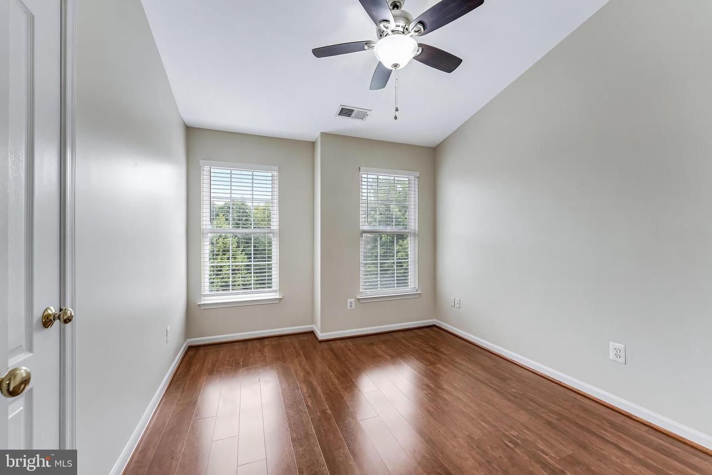 43619 Picketts Corner Ter Property Photo 42