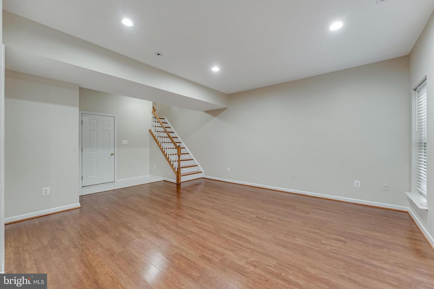 43619 Picketts Corner Ter Property Photo 49