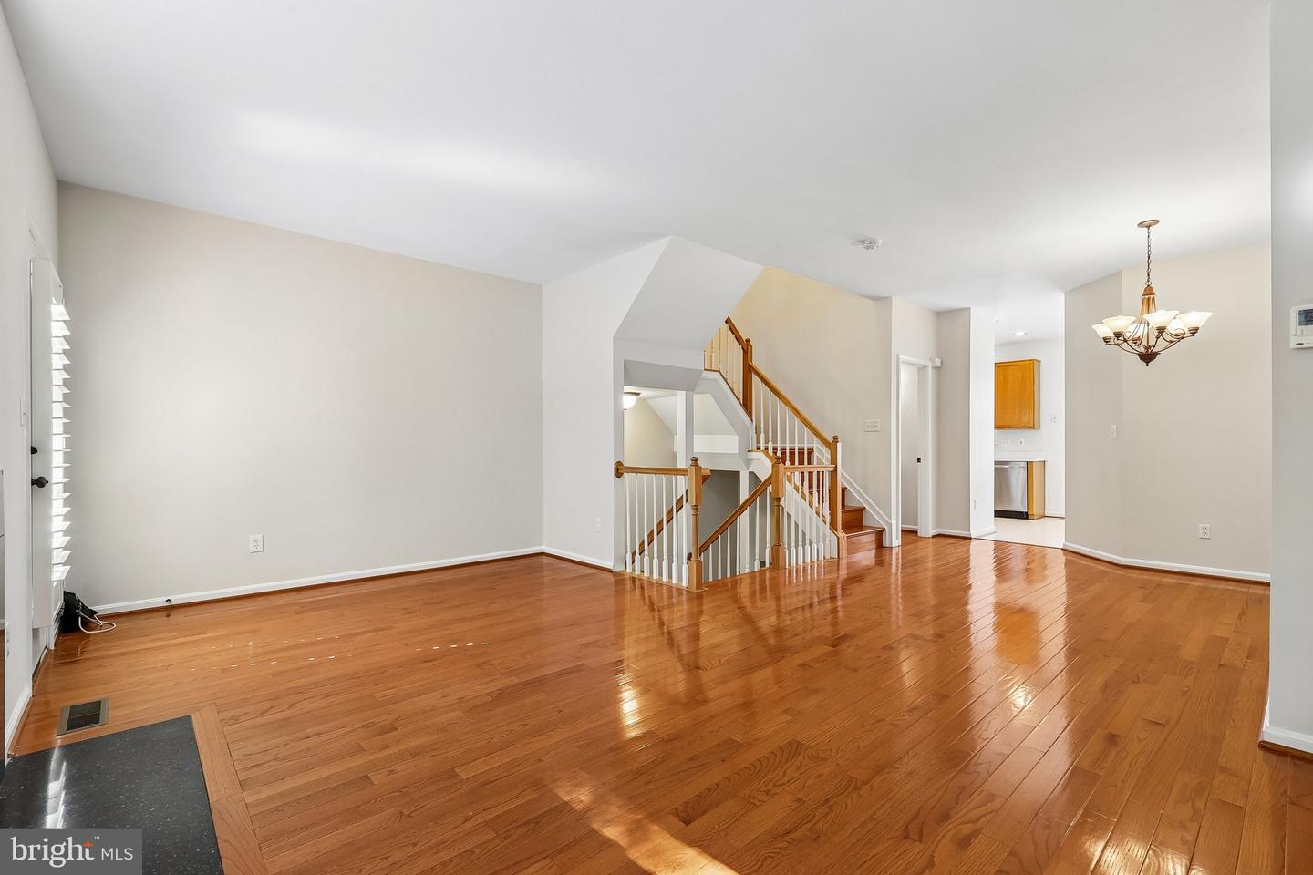 45553 Reading Ter Property Photo 6