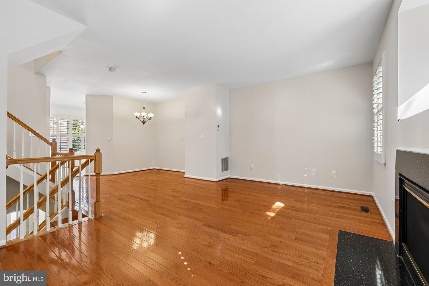 45553 Reading Ter Property Photo 7