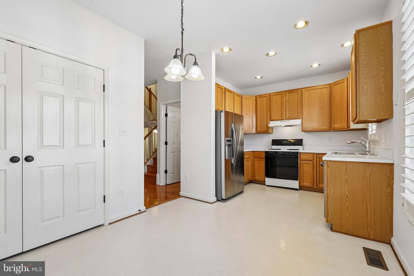 45553 Reading Ter Property Photo 13