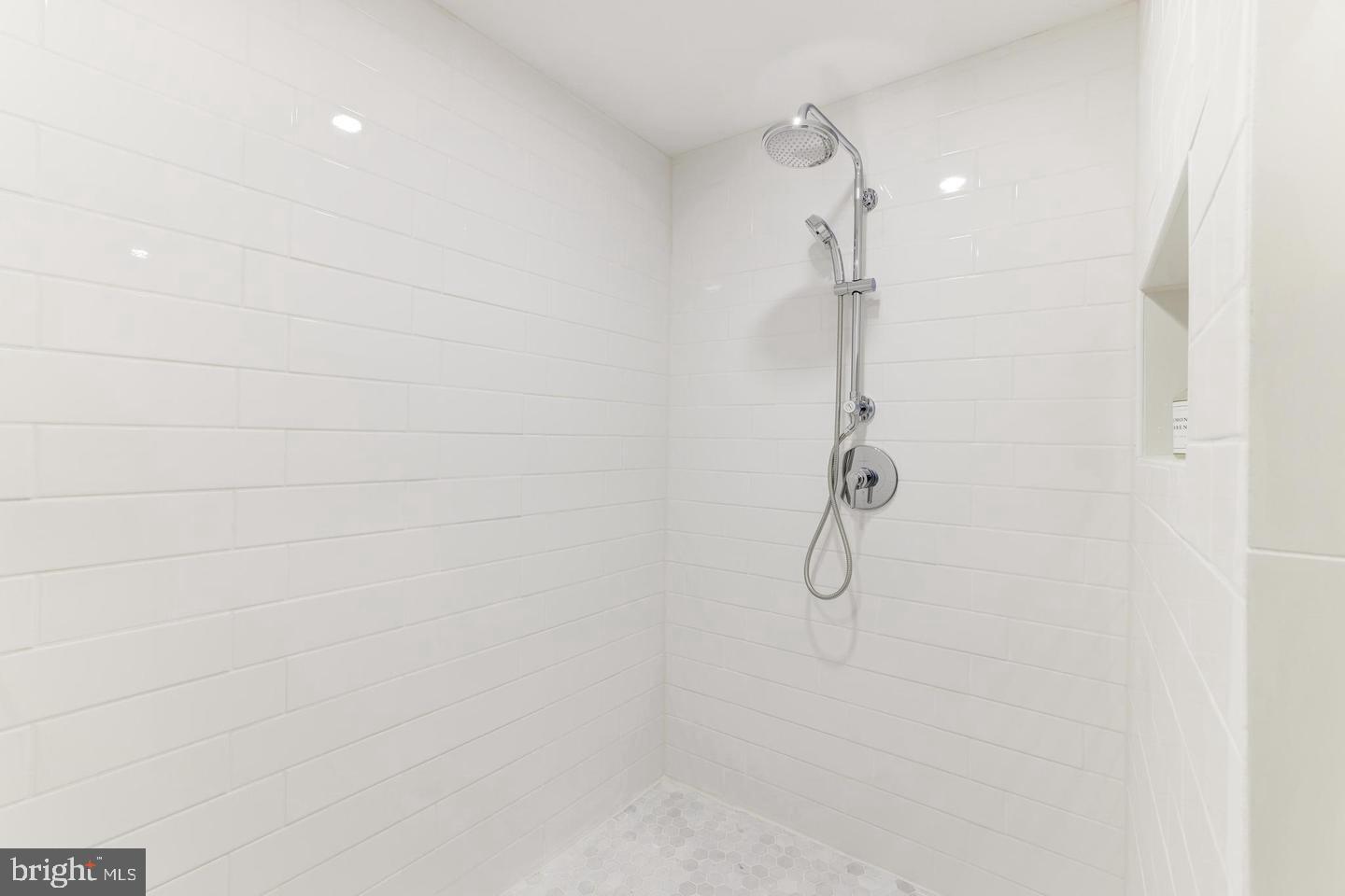 13049 Loyalty Rd Property Photo 46