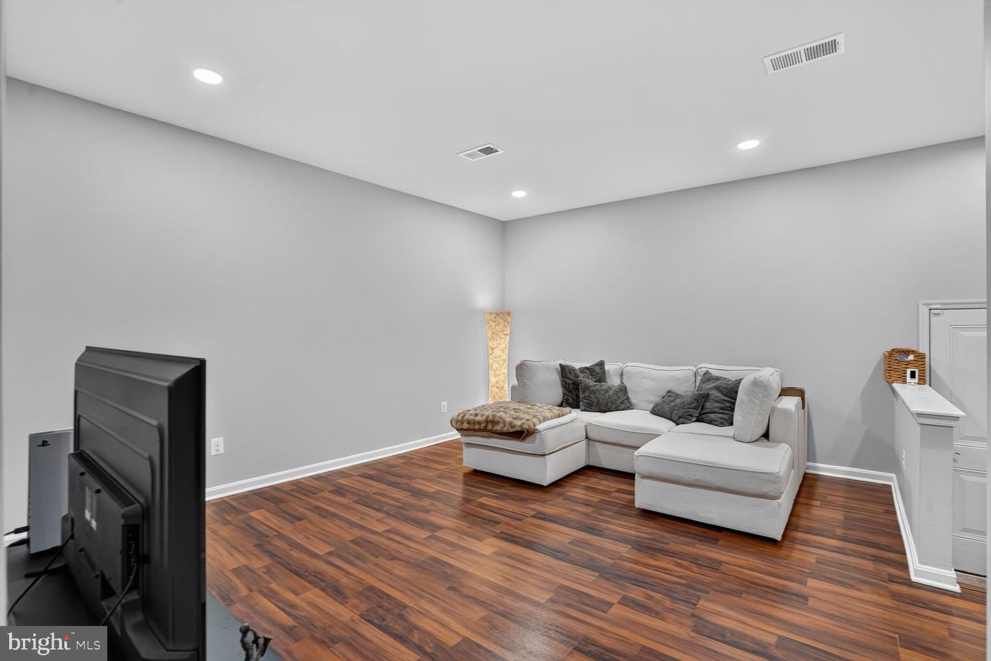 42290 Peregrine Ter Property Photo 23