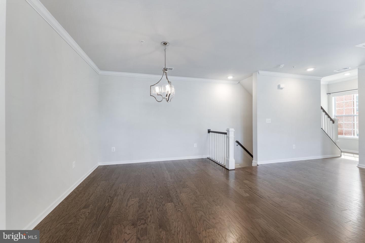 23215 Milltown Knoll Sq #115 Property Photo 12