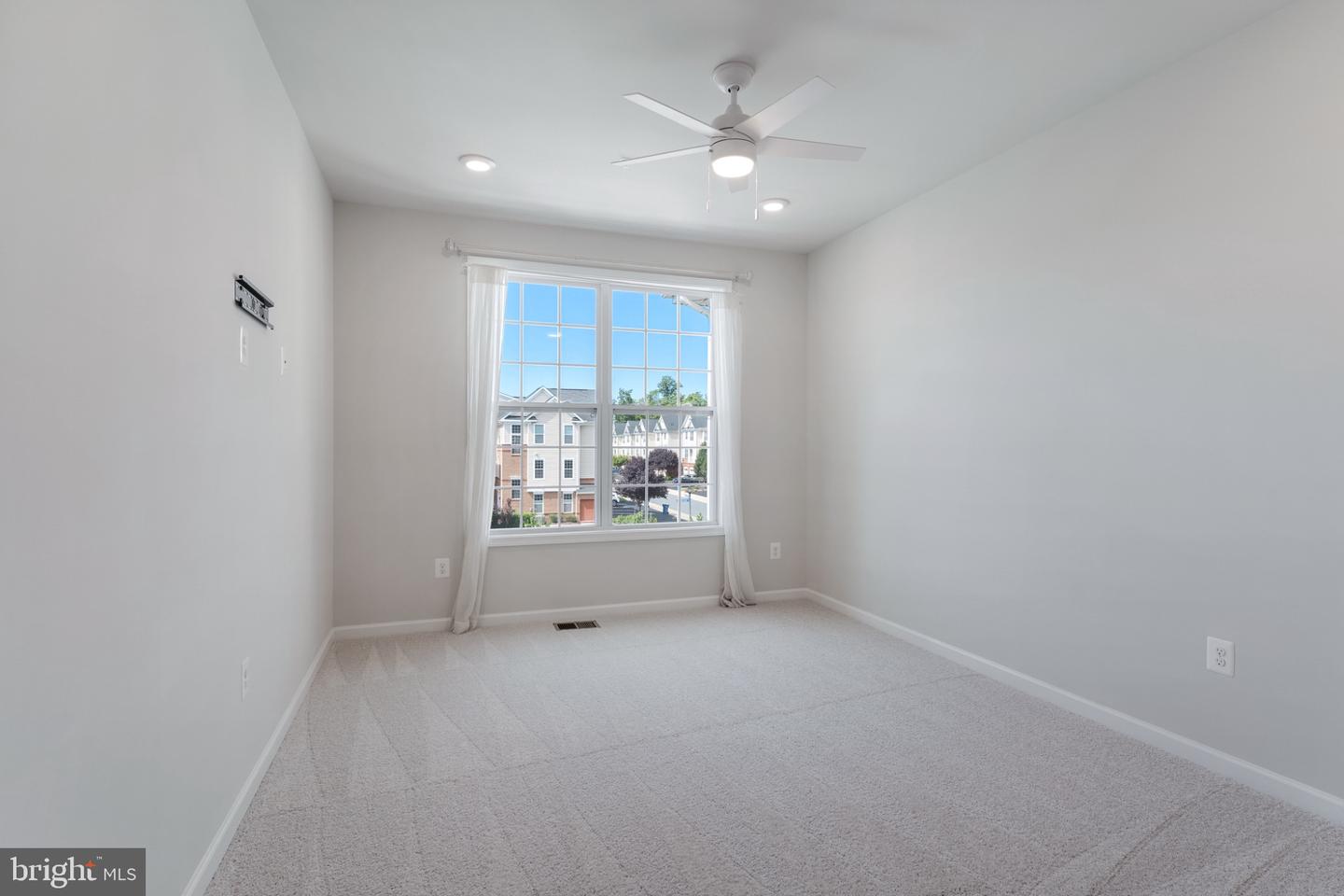 23215 Milltown Knoll Sq #115 Property Photo 23