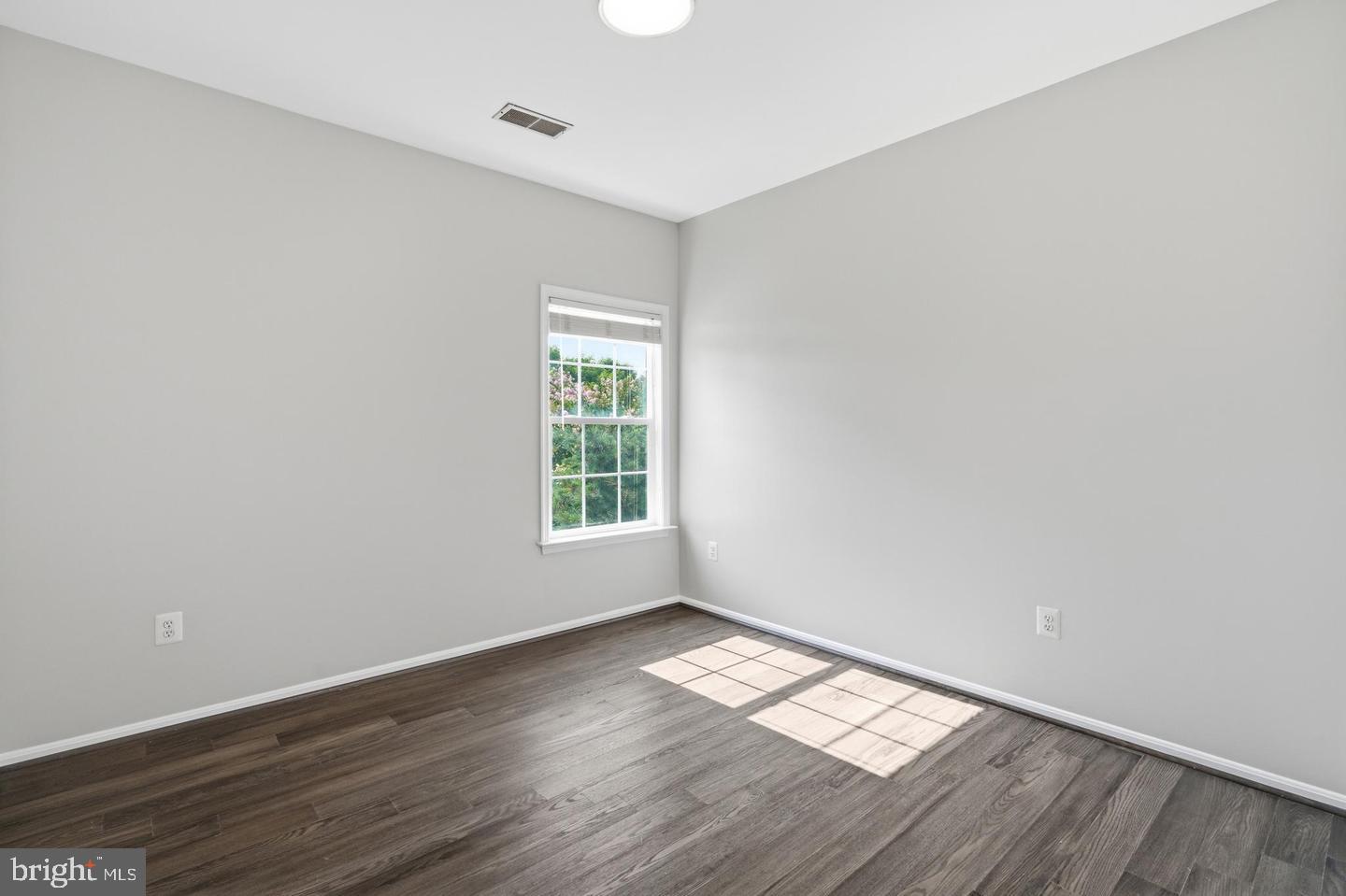 22082 Water Run Ct Property Photo 29
