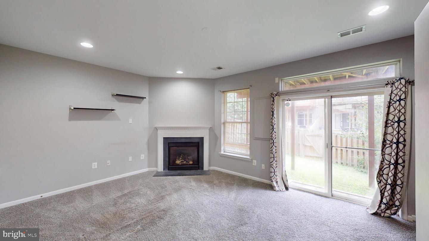 502 Legrace Ter Ne Property Photo 3
