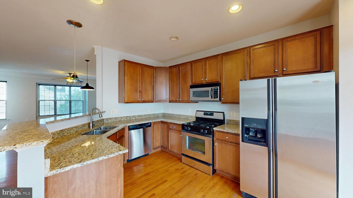 502 Legrace Ter Ne Property Photo 8
