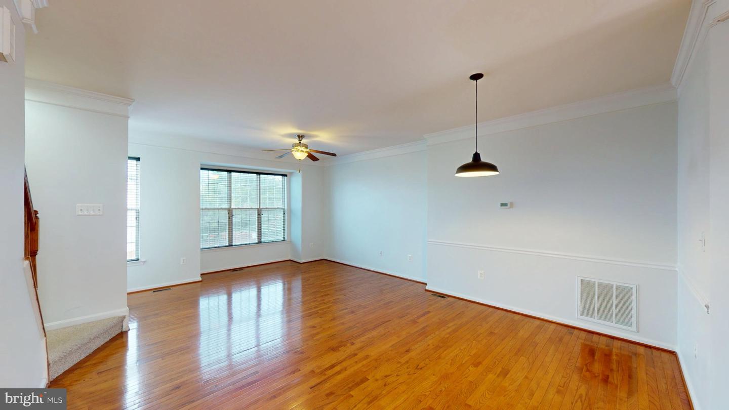 502 Legrace Ter Ne Property Photo 11