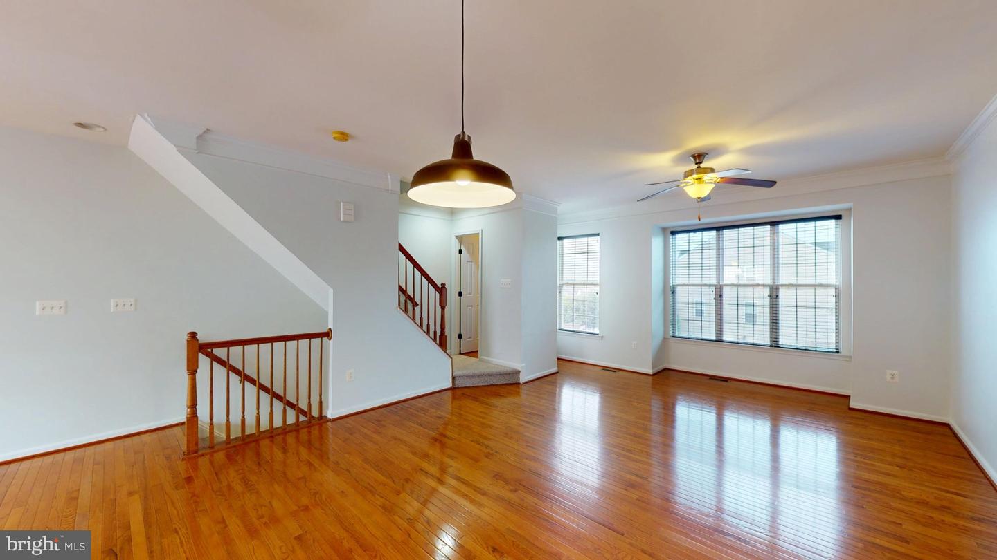 502 Legrace Ter Ne Property Photo 12