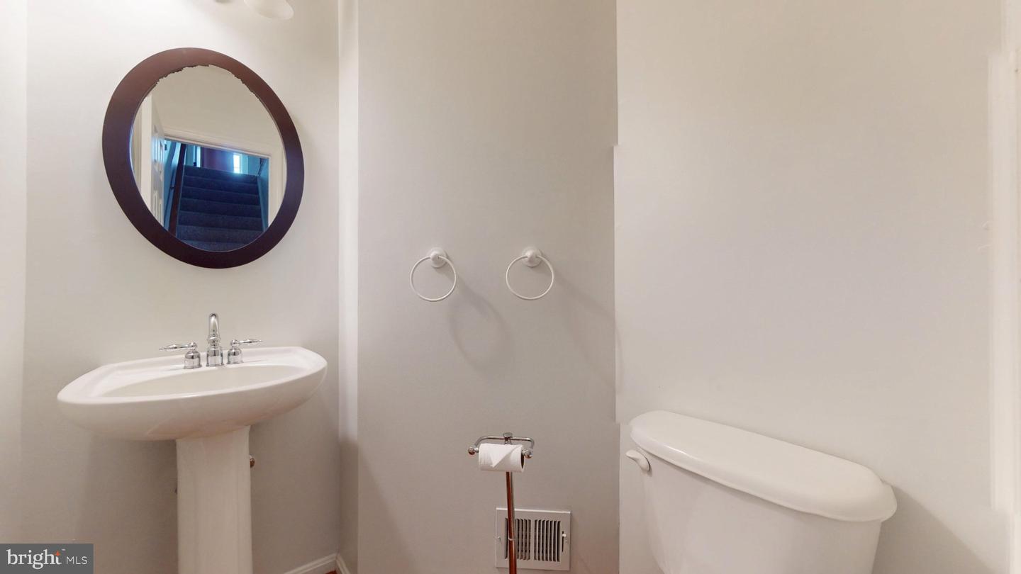 502 Legrace Ter Ne Property Photo 14