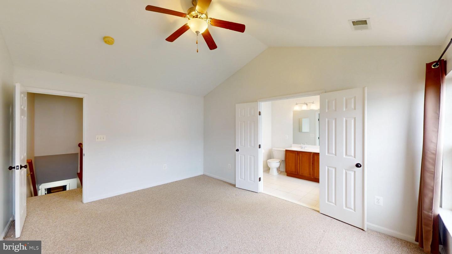 502 Legrace Ter Ne Property Photo 16