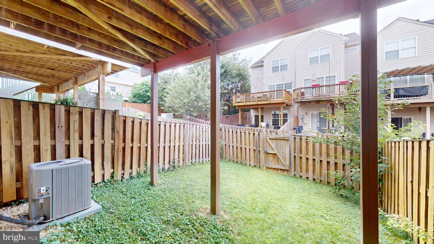 502 Legrace Ter Ne Property Photo 25