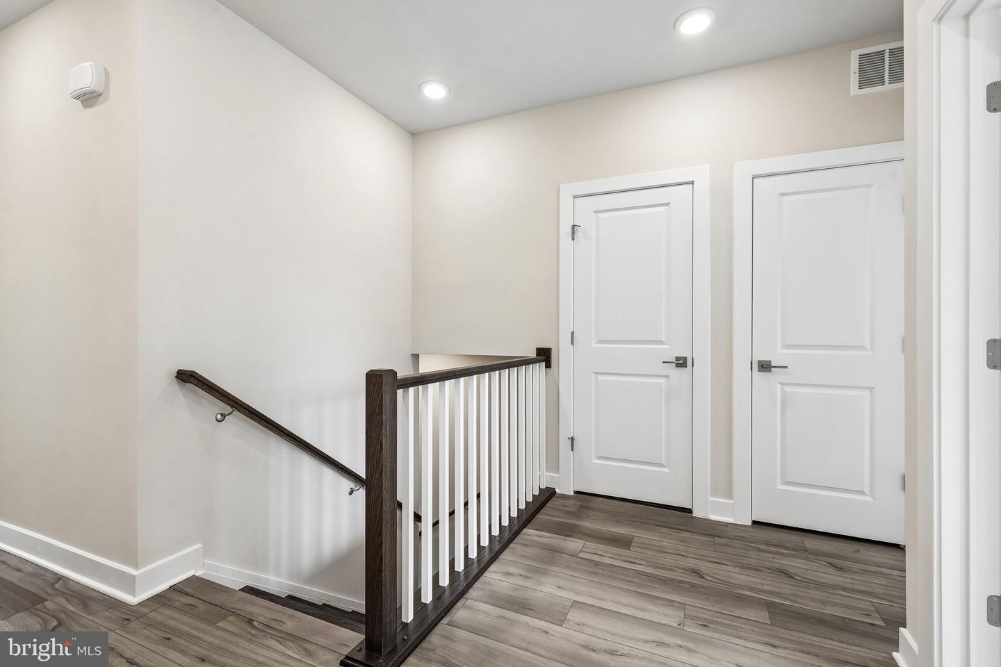 20167 Northpark Dr Property Photo 10