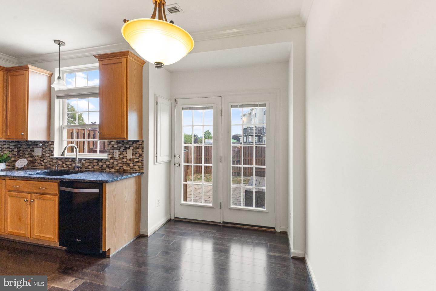 44479 Watertown Ter Property Photo 15